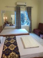 Thủ Đô Vàng 8 Hotel